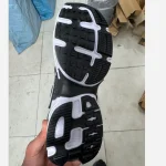 کفش اسپرت مردانه نایک مدل V2K با رویه مش و چرم مصنوعی و زیره EVA رنگی - Image 4