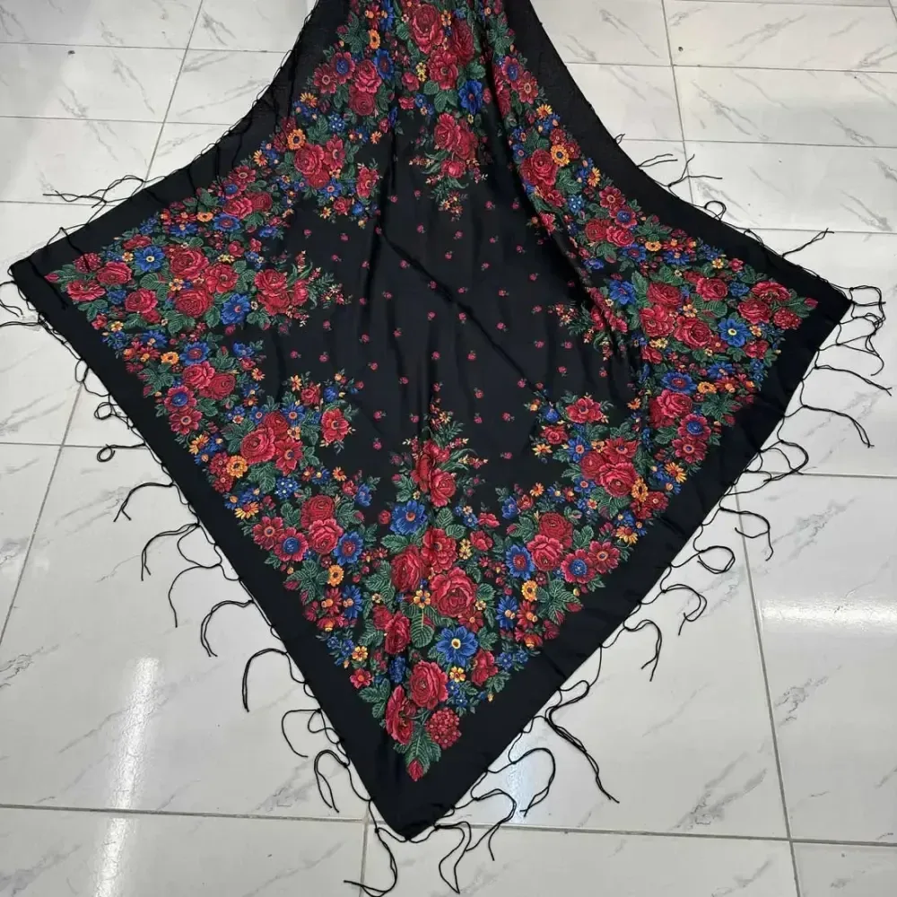 روسری ترکمنی ایرانی مدل تاتار کد 1607 طرح سنتی نخ پلی استر 130×130 مناسب 4 فصل